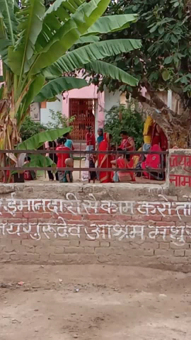 कानपुर: Corona me koi bhi nahi kar raha social distancing or  nahi mask laa ra hai
#coronapandemic #Nomask