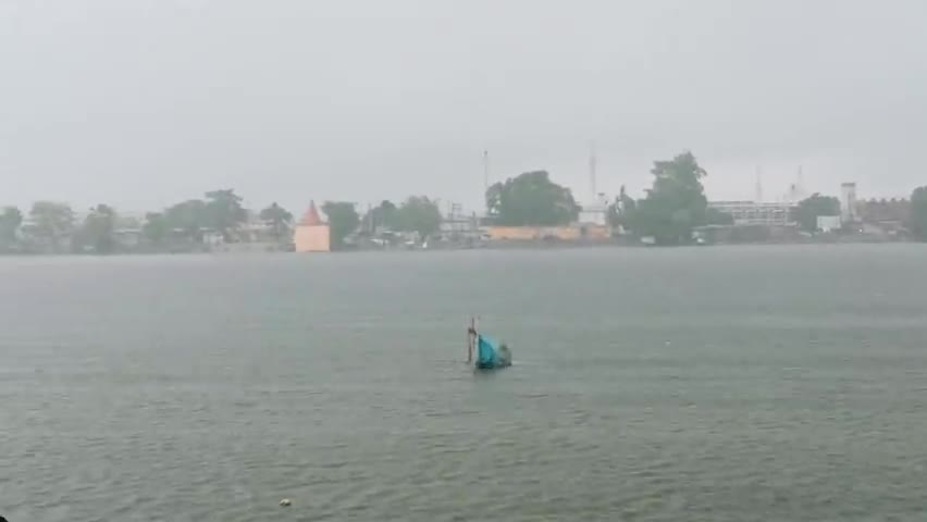 दरभंगा: today rain darbhanga #cm_law_collage #darbhanga #rain #station #darbhangarailwaystation
