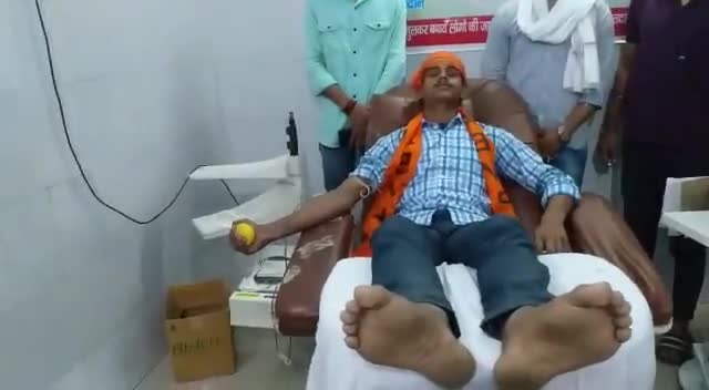 ABVP के कार्यकर्ताओं ने रक्तदान कर,किया प्रेरित #abvpforsocity #abvpvoice #Nanpara #bahraich #blood #swamivivekjaiswal