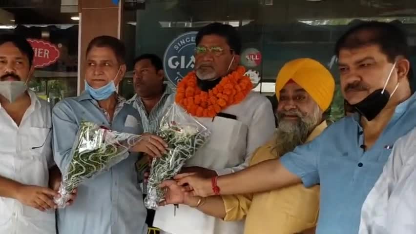 गाज़ियाबाद: City News | Hindi :-पुलिस विभाग से रिटायर्ड डीएसपी अशोक राणा राष्ट्रीय लोकदल में हुए शामिल
#publicpost #rld #politician
