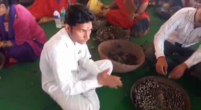 उज्जैन- 5 करोड़ शिवलिंग निर्माण के कार्यक्रम में भागीदारी समाजवादी नेता पवन कुमार यादव
#samajvadiparty
#pawankumaryadav