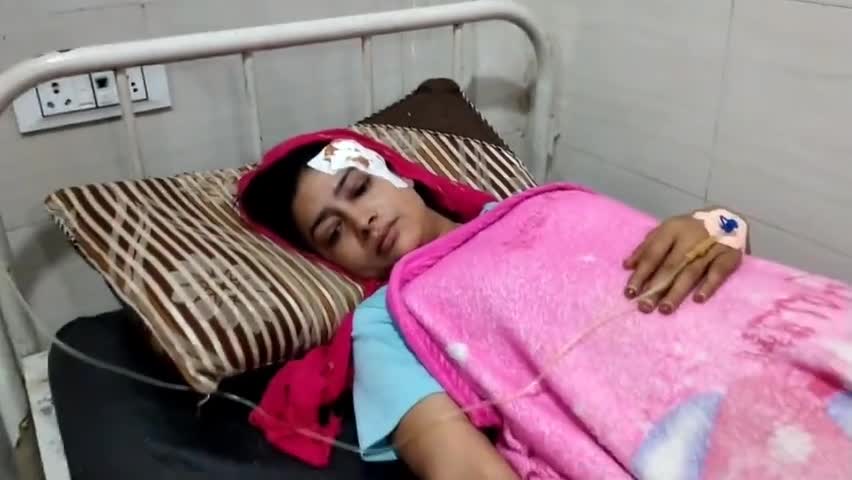 गाज़ियाबाद: City News | Hindi :- केस वापस न लेने पर जान से मारने की धमकी, बेटी के साथ मारपीट का आरोप
#publicpost #Gareemagarden #gzb