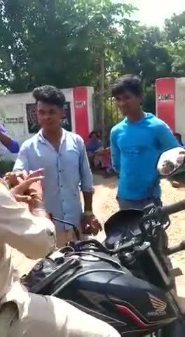 गैरों के अधिकार यहां लागू नहीं है।
#Aadiwashi
#Akshaykhandate