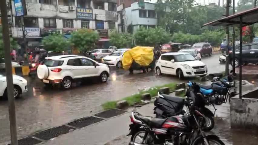 गोलमुरी-सह-जुगसलाई: #Heavy rainfall @ kalimati road