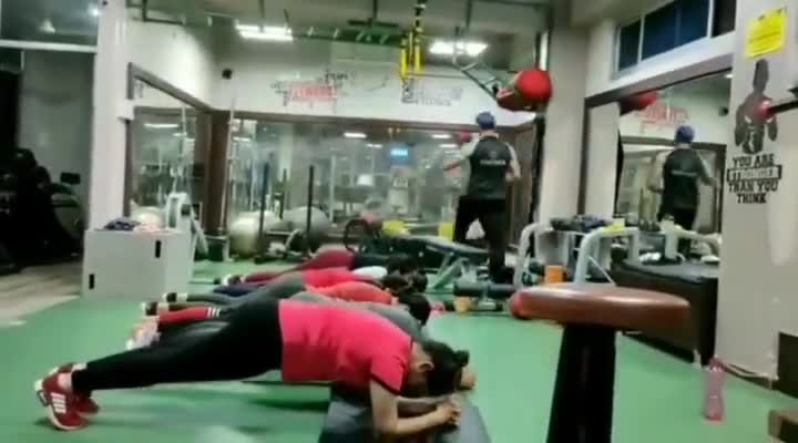 plank competition at rd fitness club #indianews #news #newsupdate #dailynews #covid #healthylife #health #sports