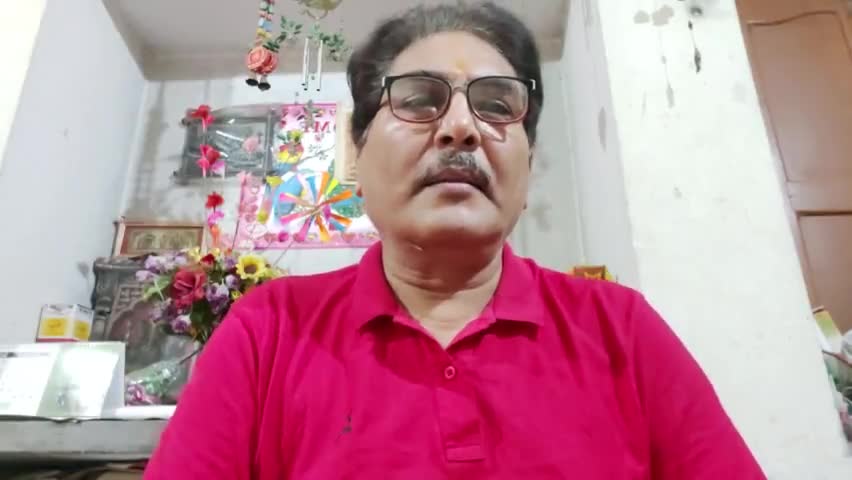 केवीके भोजपुर के हेड डॉक्टर द्विवेदी #धान की #जैविक #खेती और उसके बेहतर प्रबंधन पर आवश्यक सुझाव किसानों को दे रहे हैं।