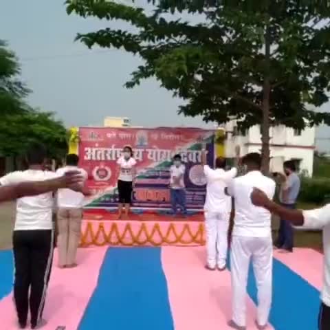 सासाराम रेलवे परिसर में विश्व योग दिवस पर #TeamSABAL के द्वारा अद्भुत योग शिविर का आयोजन
#SASARAM
8936855589(TeamSABAL)