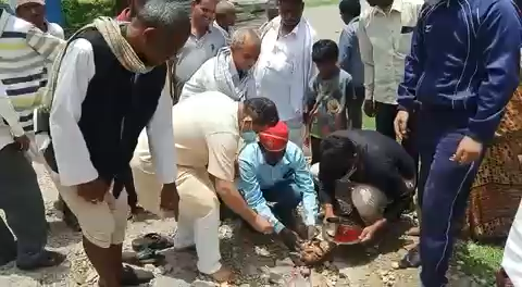 क्षेत्र की ग्राम पंचायत डोडावली में 15 लाख लागत की दो सड़को  का शुभारंभ किया। लंबे समय से ग्रामवासी कर रहे थे माँग।
#उदयपुर_ग्रामीण_विधानसभा