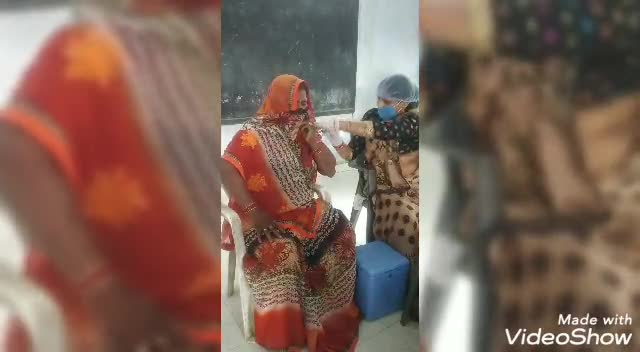 बाॅसगाँव :-  मंगलवार  को डाड़ी रावत गाँव में हुआ कोविड- 19 टीकाकरण 45+ उम्र के लोगों को लगा टीका.... 
 #covidvaccination