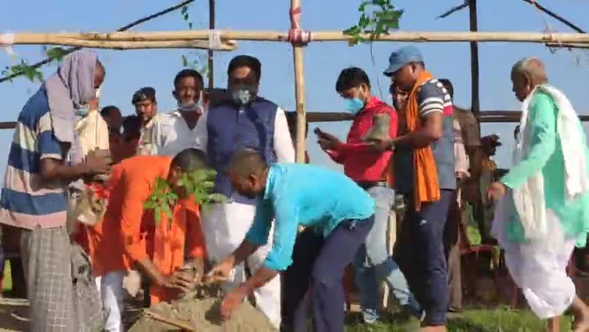 जिनकी #प्रेरणा मात्र से आज भारत की एकता और अखंडता बरक़रार है, ऐसे महान आत्मा डॉ श्यामा प्रसाद मुखर्जी के #बलिदान_दिवस पर
