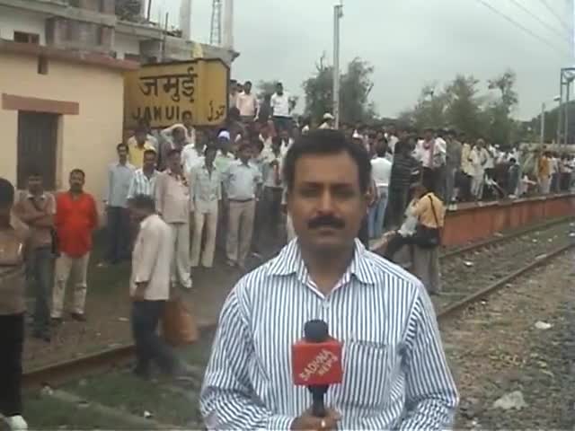 विकासपुरुष एवं लोकप्रिय जनसेवक 'दादा' की पुण्यतिथि पर उन्हें अश्रुपूरित श्रद्धांजलि
#शत_शत_नमन #दादा_अमर_रहे