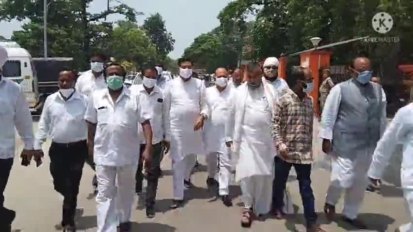 कोरोना टेस्टिंग घोटाले की उच्च स्तरीय जांच की माँग को लेकर भाजपा सरकार के खिलाफ उपवास #प्रीतम सिंह 
#सुभाष धस्माना