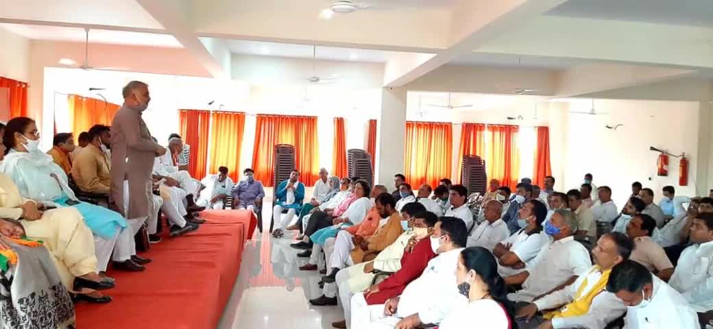 #भगवानदासकबीरपंथी #BJPनीलोखेड़ी
घरौंडा विधायक श्री हरविंदर कल्याण जी की बड़ी माता जी के स्वर्गवास होने पर शोक व्यक्त करने