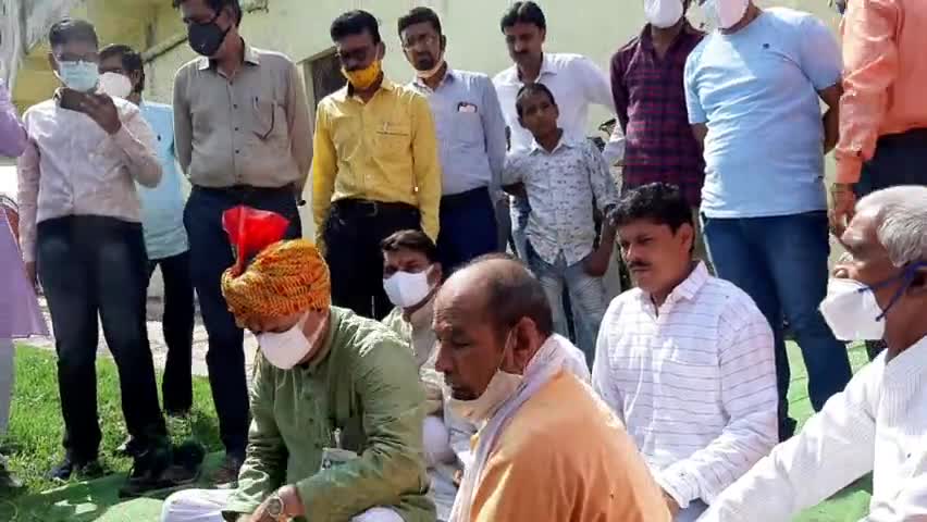 #भूमिपूजन_कार्यक्रम!
आज वार्ड क्रमांक-3 तालाब पूरा के पास शुजालपुर सिटी में लागत राशि 2,92,261/- (विधायक निधि)