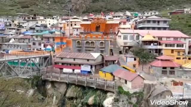 चमोली: स्वास्थ्य विभाग की टीमों द्वारा बद्रीनाथ यात्रा रूट पर विशेष अभियान के तहत 3283 लोगों का किया गया वैक्सीनेशन #badri