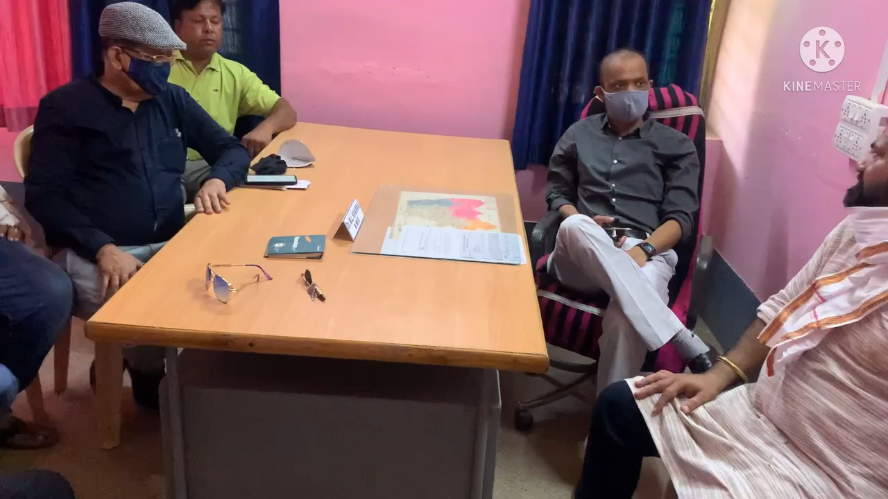 भाजपा कार्यकरताओ के साथ वेक्सीन सेंटर का किया निरिक्षण , उच्च अधिकारियों से की व्यवस्थाओ पर चर्चा 🙏🏻 #vaccinationcamp #shivrajsingh