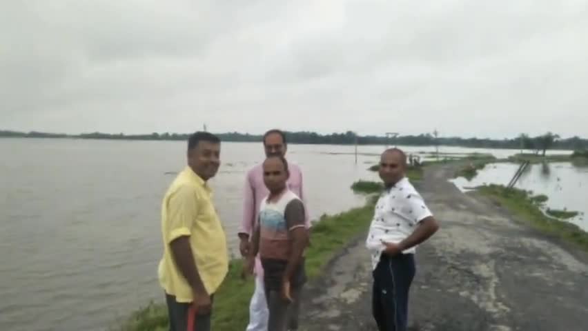 संभावित बाढ़ को लेकर हमलोगों ने नदी व तटबंधों का किया निरीक्षण, नाव परिचालन का मांग किया ।
#nitishmandal #floodinbihar