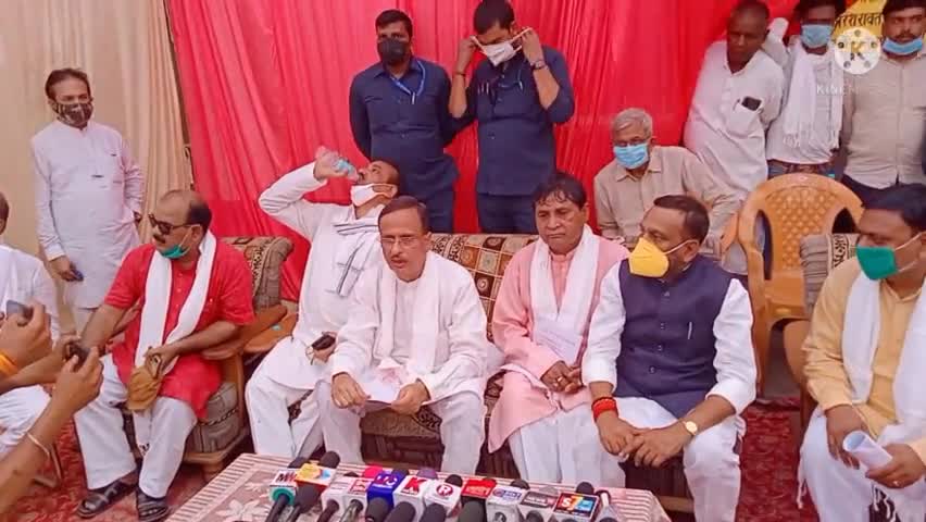 बछरावां रायबरेली : डिप्टी सीएम डा- दिनेश शर्मा जी मीडिया से बात चीत करते हुए ।#अनिल यादव की रिपोर्ट