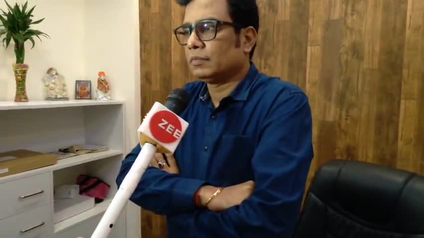 रग - रग में गद्दारी   तेरी   
क्यों नफरत हिंदुस्तान से
हाफिज को अब्बू मान रहे
और दादा पाकिस्तान को 
#दरभंगा_ब्लास्ट