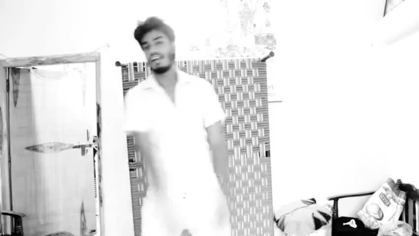 neeche phoolo ki dukan #Govinda

vikash sen Aryan rewa