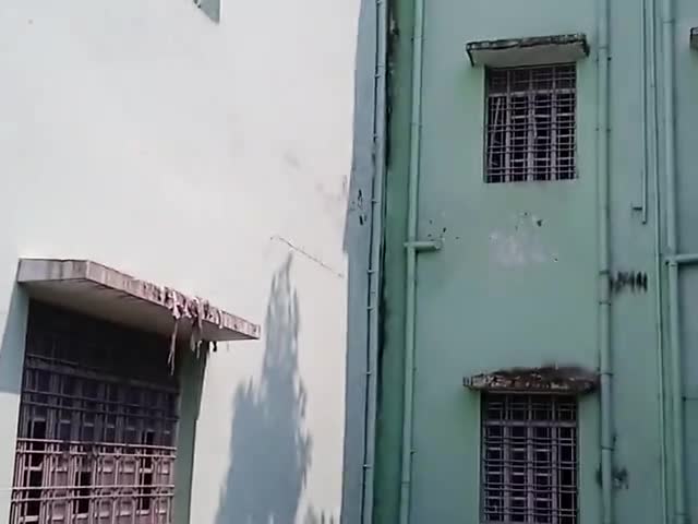 मुशहरी: कोरोना वायरस के कारण #lscollege के परीक्षा केंद्र बंद पड़ा हुआ है। पता नहीं कब से परीक्षा होगी.....#corona_virus