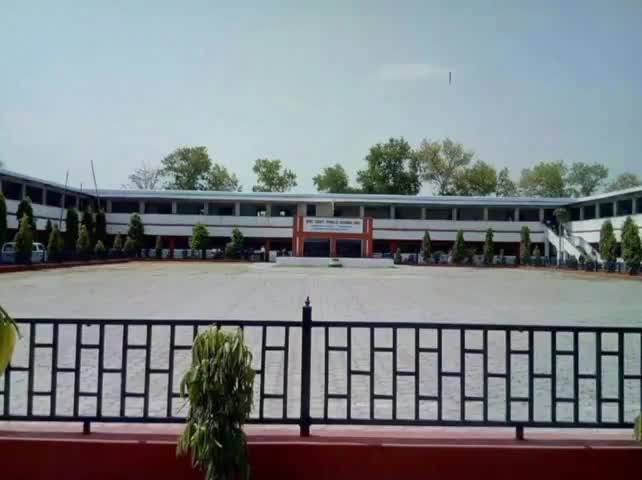 भवनाथपुर: टाउनशिप स्थित DAV स्कूल प्रबंधन पर अभिभावकों ने मनमानी फीस वसूलने का आरोप लगाते हुए डीसी गढ़़वा को सौंपा आवेदन #मनमानी