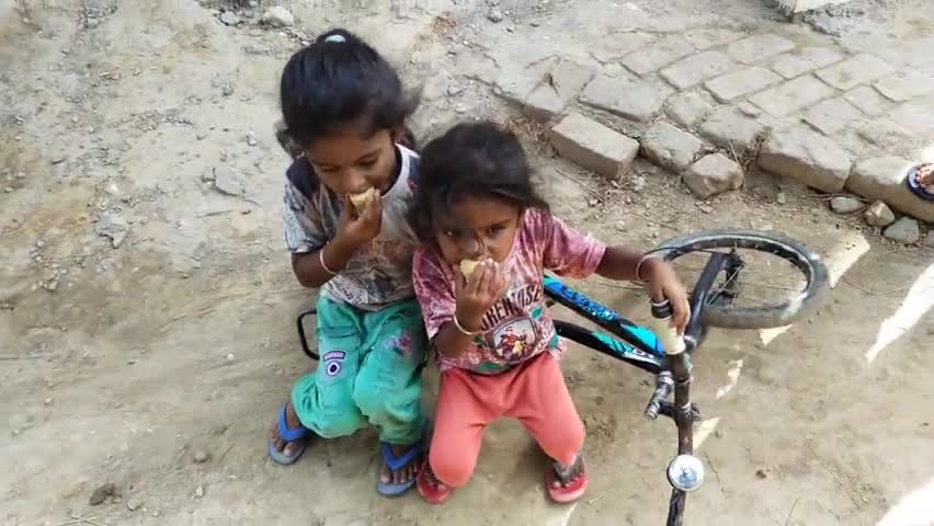 🚩🌹👏वो #बचपन मुझे लौटा दो ? 
बस यही असली #जीवन है !