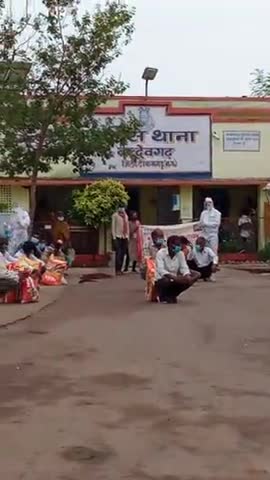 बल्देवगढ़: बल्देवगढ़ मे आज गरीब लोगों को को किया गया राशन वितरण ||#mpnewes ﻿