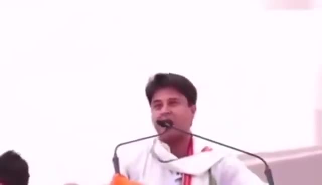 कल तक मोदी को  गलत बोलने वाला आज वही जा के घुस गया #गद्दार 
#विधानसभा_क्षेत्र_67रामपुर