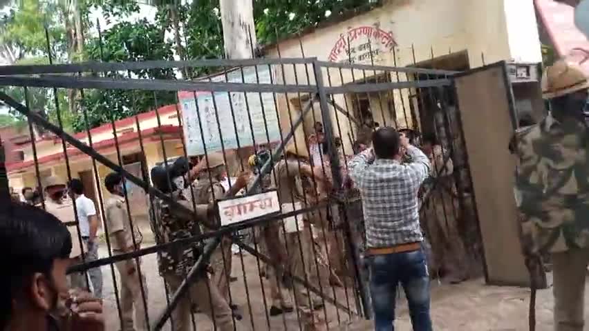 https://youtu.be/NemQocFrqkw
नानपारा क्षेत्र पंचायत के बलहा ब्लाक प्रमुख के लिए हुआ पर्चा दाखिल #swamivivekjaiswal #nnp