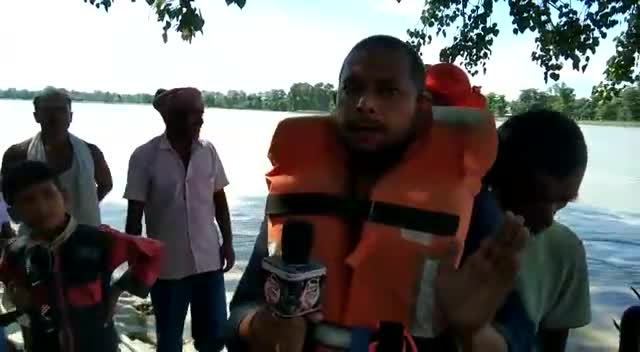 #NDRF टीम के साथ जब हम पहुंचे सुगौली के बाढ़ प्रभावित क्षेत्रों में
