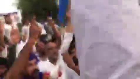 बहुजन साईकिल यात्रा का आठवाँ दिन।
निकलो बाहर मकानों से, जंग लड़ो बेईमानो से।
भीम आर्मी चीफ #चन्द्रशेखर_आजाद जी।।