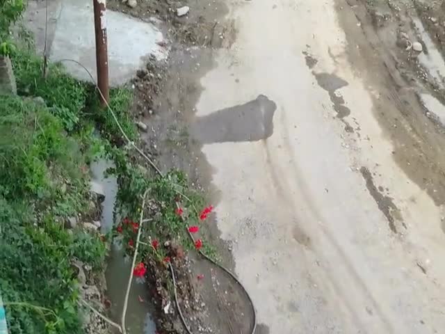 पालमपुर: #is ka jimadar kon sa department# village  latwala lahal link road ka kam