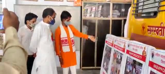 #NationalStudentsDay 

अभाविप महोबा जिले के कार्यकर्ताओं के साथ परिषद् के 73 वें स्थापना दिवस के दिन महोबा नगर रहना हुआ