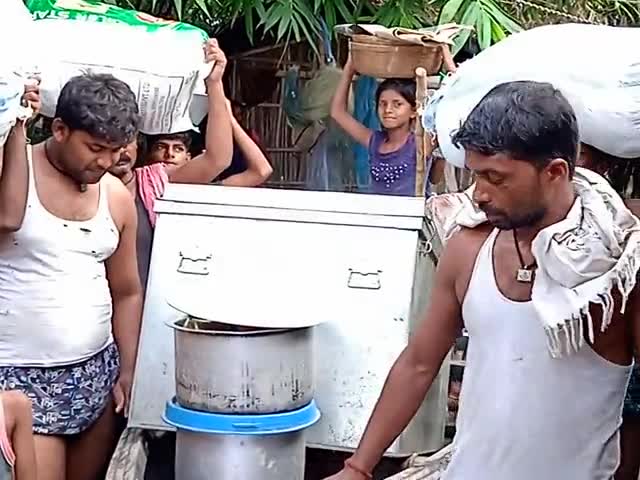 खानपुर: natthudwar village se bhudi gandak ka pani ghar me doob gaya#virel#baad#bhudhigandak@