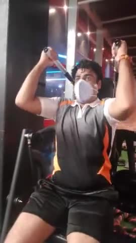 The last three or four reps is what makes the muscle grow.
#FitIndiaMovement