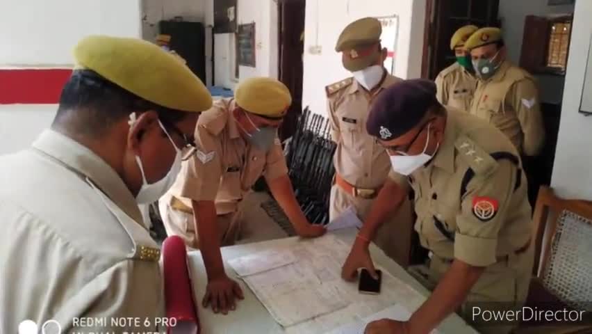 तालबेहट: सीओ ने किया तालबेहट कोतवाली का निरीक्षण, विवेचनाओं के निस्तारण के दिए निर्देश #सीओ