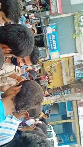 बहराइच: जल भराव समस्या एवम जल निकास न होने  को लेकर जल से पीड़ित नगर वासियों ने लखनऊ 🛣️ सड़क  की बंद  सुनवाई न होने कारण।
#brh
