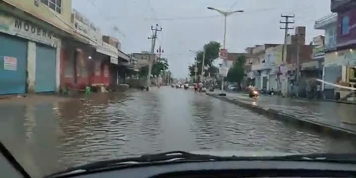 टोहाना में बहते विकास का एक नजारा

आम आदमी पार्टी से 9138675275 पर व्हाट्सएप कर जुड़े

#टोहाना