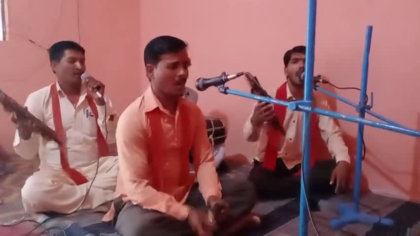 बटियागढ़-ग्राम फुटेरा कलां में गुरू पूर्णिमा के शुभ अवसर पर 5 घंटे का दुर्गा चालीसा पाठ किया गया।
#mptodaynews
#mptn