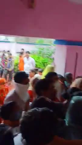 #सरवन #वैकसीनेशन  केन्द्र 3 केवल 150 टिके का लक्ष्य । लगभग 250  लोग पहुंचे #रतलाम  काफी लोग निराश लौटे 🙏