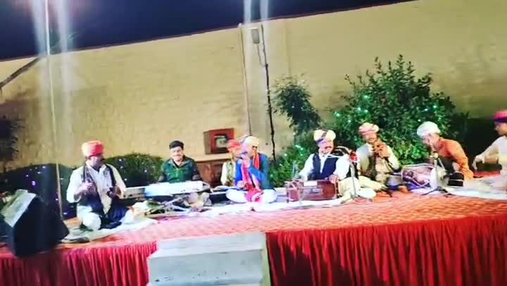 बाड़मेर: My Group Live performance
Fakira kheta And Group Bishala Rajasthan #fakirakhan #jakirkhan047 
#folk #rajasthani#