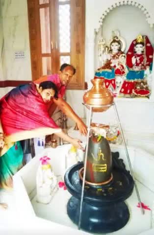 श्रावण मास के प्रथम सोमवार की हार्दिक शुभकामनाएं।
#पवित्र_श्रावण_मास