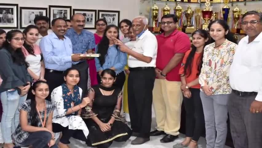 पानीपत: पानीपत आर्य कॉलेज की जिया और दिव्या ने किया केयूके में टॉप #collage #student