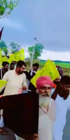 गांव जंडावाली से भगत सिंह चौक तक किसान साथियों द्वारा निकाली गई पैदल मार्च
#kisanektamorcha