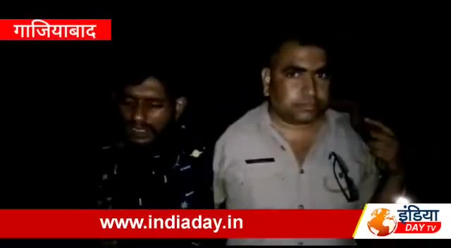 गाज़ियाबाद: बाइकर्स गैंग का हिस्ट्रीशीटर लुटेरा राहुल मुठभेड़ में गिरफ्तार
#पब्लिकपोस्ट #थानानंदग्राम #जिलागाज़ियाबाद