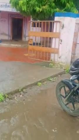 #Sarwar #panchayat ki स्वच्छता की  कुछ झलकियां  #ऐसे देश बिमारियों से लड़ेगा 
स्वच्छ भारत अभियान की  धज्जियां उड़ाते हुए