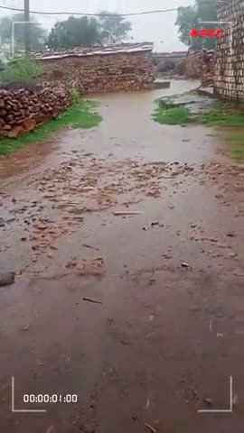 शाहबाद: #शाहाबाद. क्षेत्र में लगातार बारिश होने से घरों में आ गई पानी की सिम.. #public