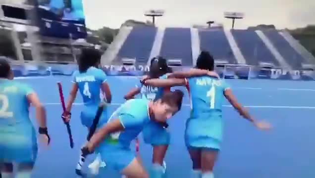 ओलंपिक में अद्वितीय प्रदर्शन करते हुए भारतीय महिला हॉकी टीम ने पहली बार ओलंपिक के सेमीफाइनल में ।
#जय_हो