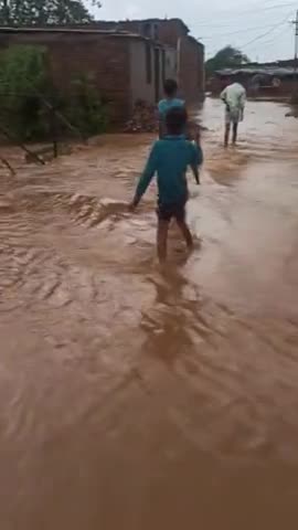 इंद्रगढ़: lakheri me shubhash nagar me gharo me guss pani #चंबल_नदी #बाढ़